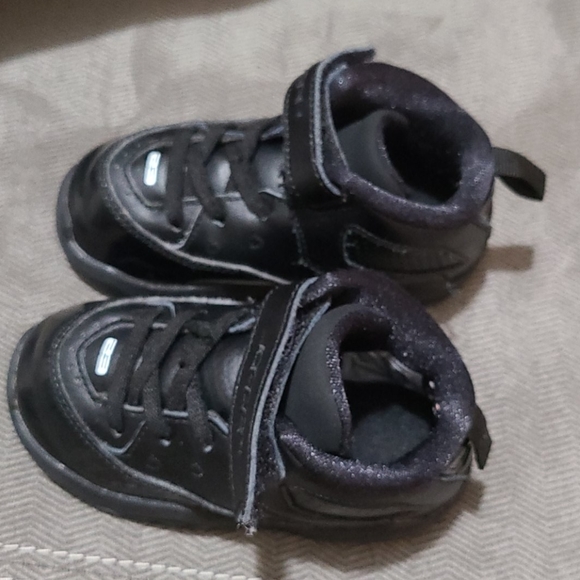 Nike Air Jordan B Loyal Shoes - Picture 3 of 7